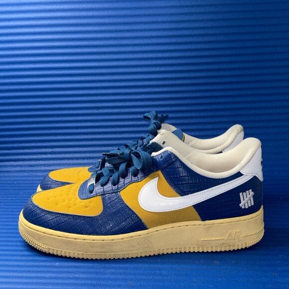 Size 9.5- Men’s Nike Air Force 1 Low Undefeated 5 On It Sneakers DM8462-400 - Picture 2 of 8